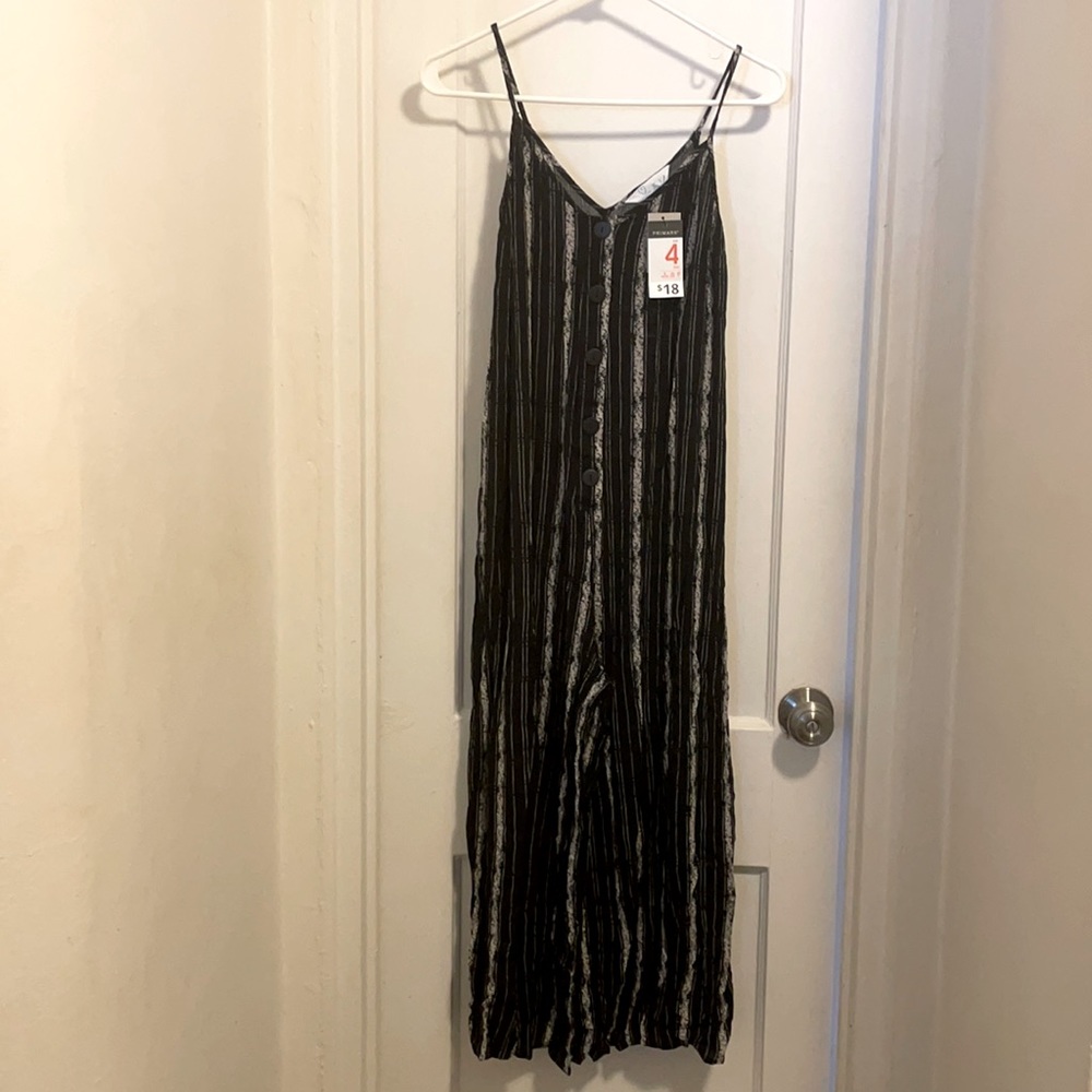 Super cute jumper, brand new, never worn!